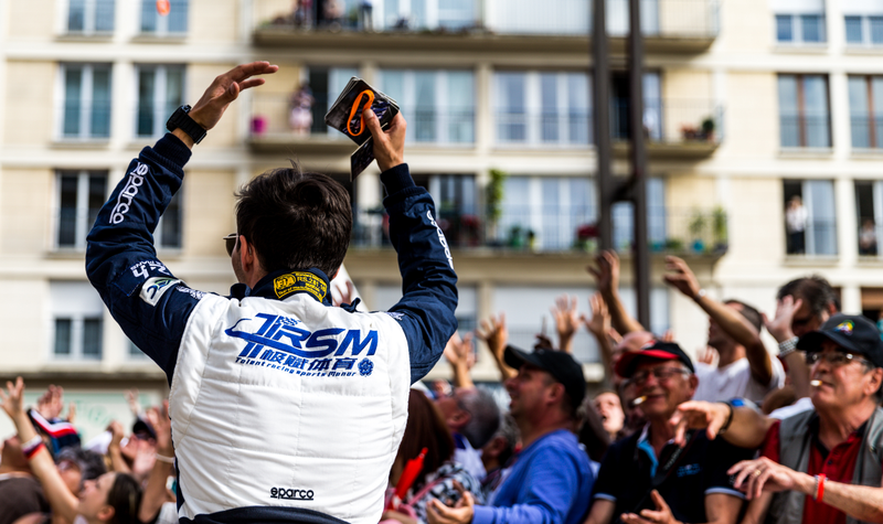 Illustration for article titled The Le Mans Driver Parade Is Absolutely Bonkers